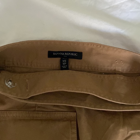 Banana Republic Wrap Skirt - Picture 3 of 3